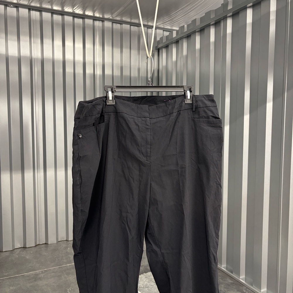 Lane Bryant Petite Black Dress Pants Button Accent Stretch 24P Rayon Nylon Blend - Picture 3 of 16